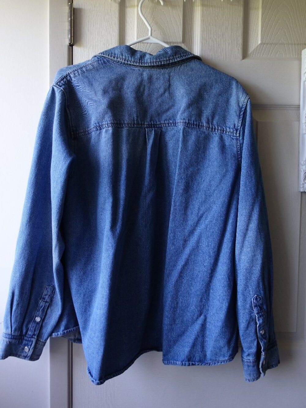 Lucky Brand Blue Denim Button-Up Shirt - Picture 4 of 6